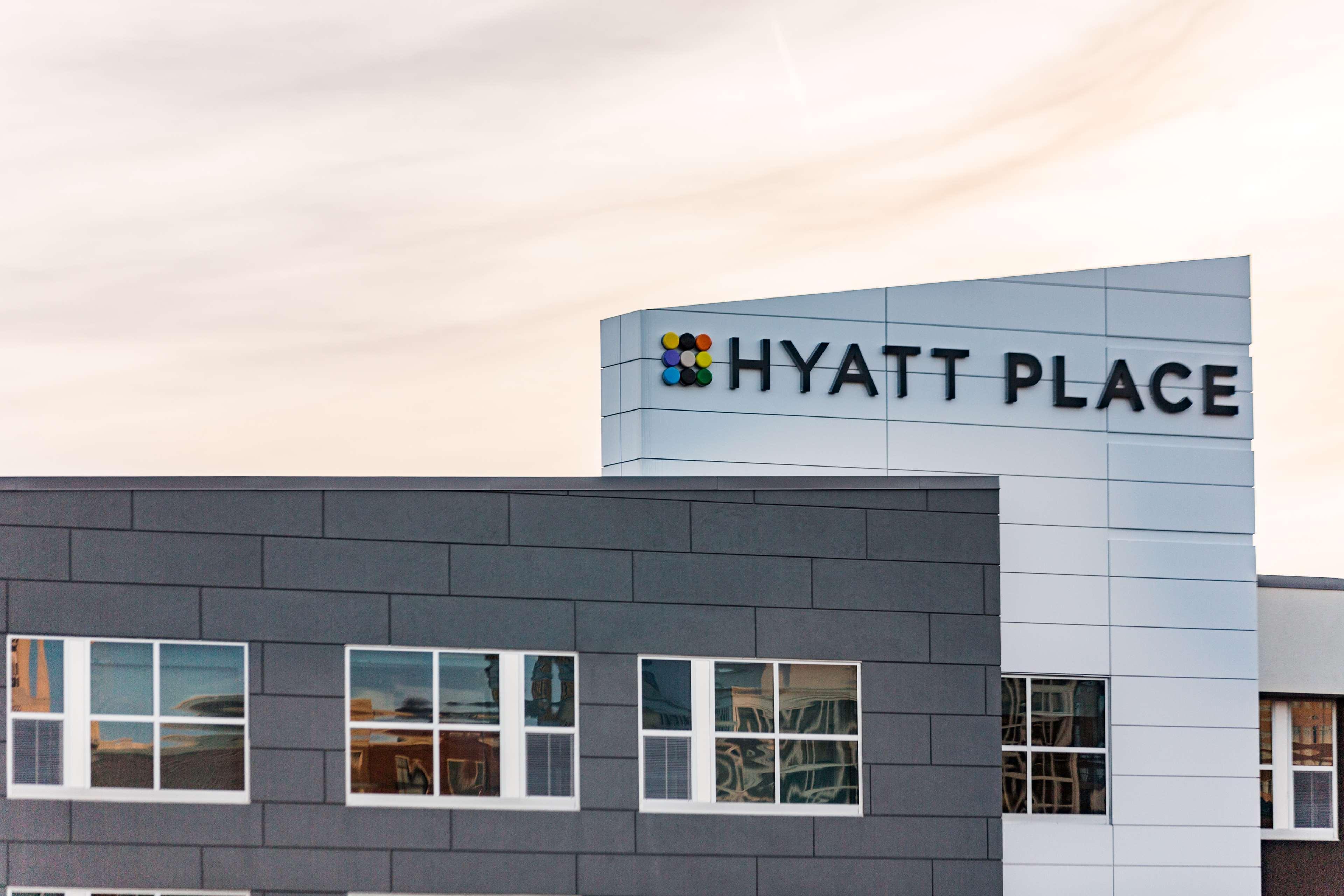 Hyatt Place Greenville Downtown Exterior photo
