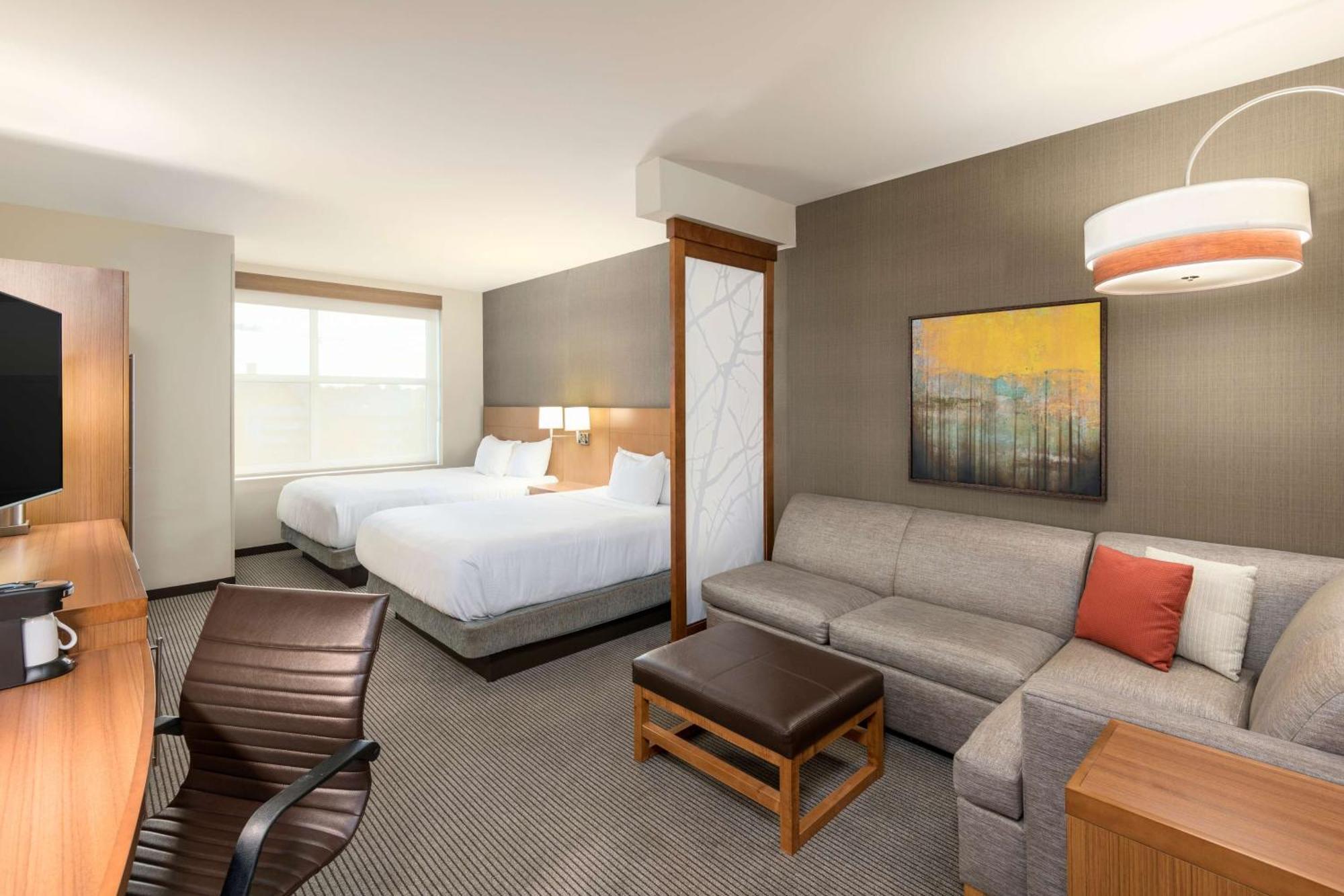 Hyatt Place Greenville Downtown Exterior photo